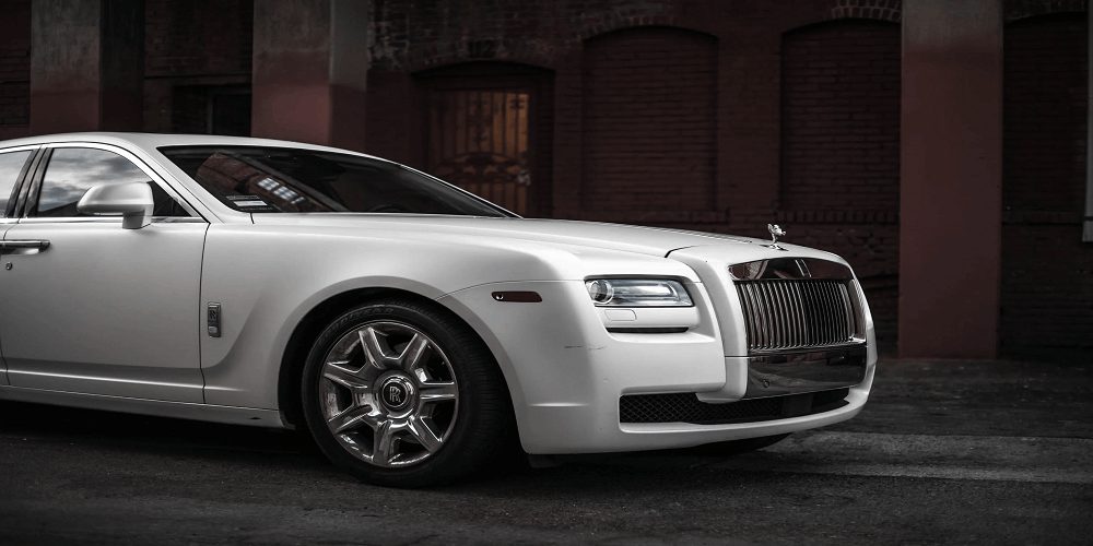 Top Ultra-Luxury Limousines for Ultimate Comfort & Style